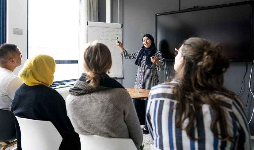 Jamila Achahchah in de klas